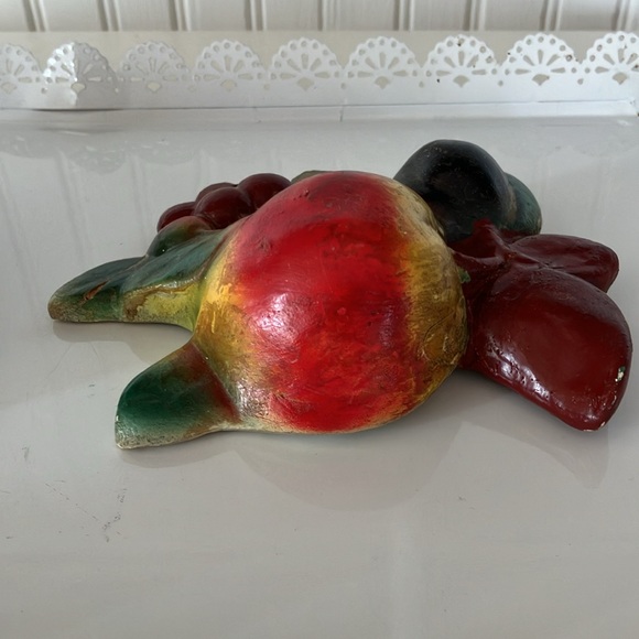 Vintage MCM Chalkware Wall Art Plaques Of Fruit - Picture 6 of 12